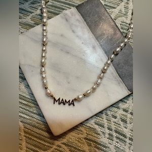 Mom pearl necklace